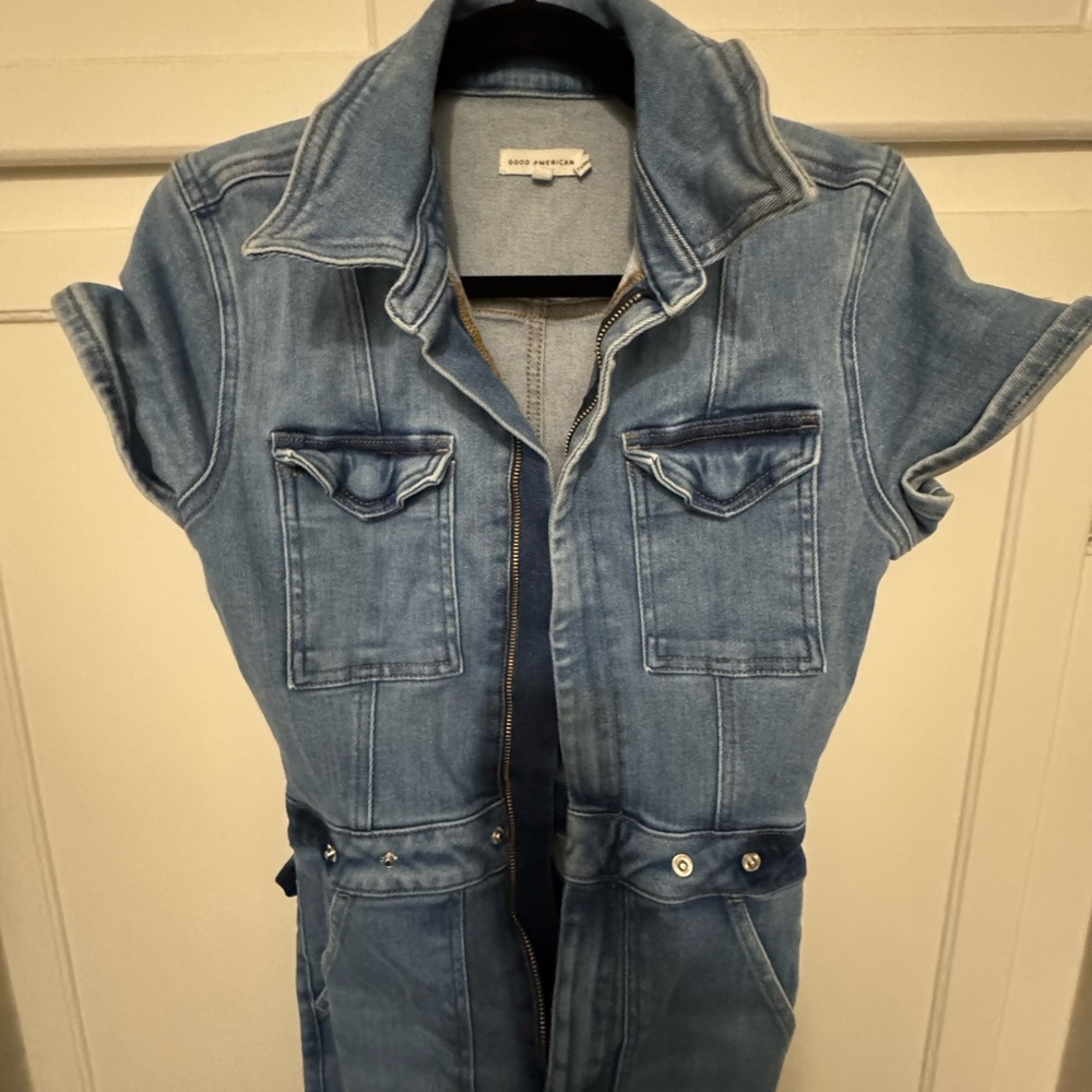 Good American Light Blue Denim Short-Sleeve Jumpsuit - Picture 4 of 9